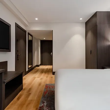 Ramada By Wyndham Arnavutkoy מלון איסטמבול