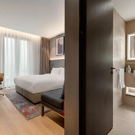 Ramada By Wyndham Arnavutkoy מלון